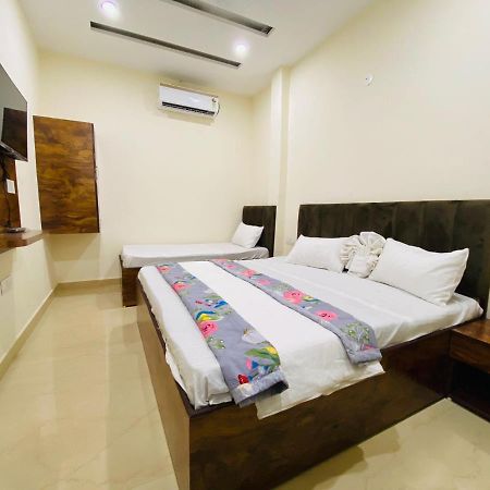 Naman Homestay Amritsar Buitenkant foto
