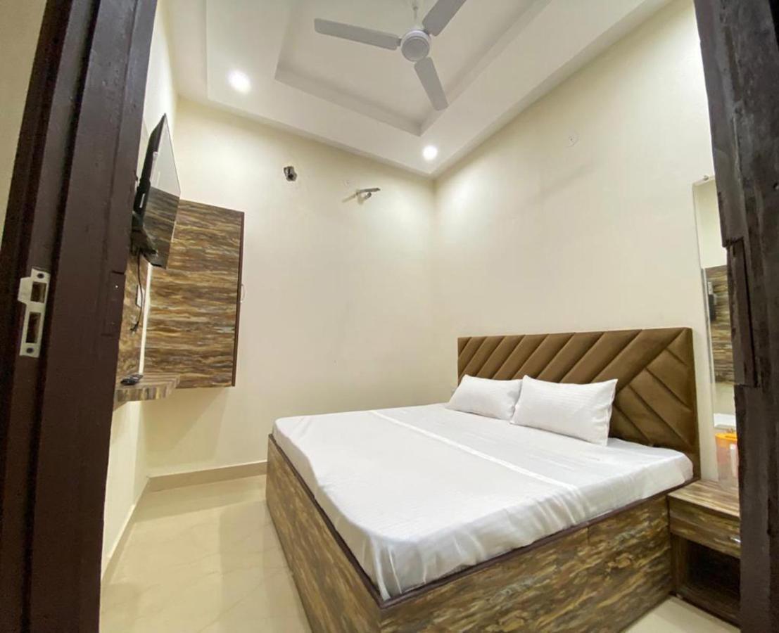 Naman Homestay Amritsar Buitenkant foto